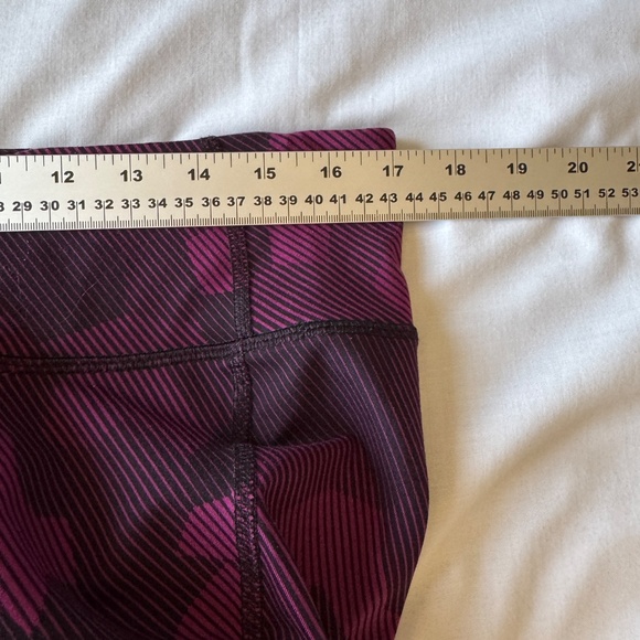 Old Navy Women's Activewear Yoga Leggings Fuchsia Size XL Athletic Pants Fitness - Picture 9 of 12